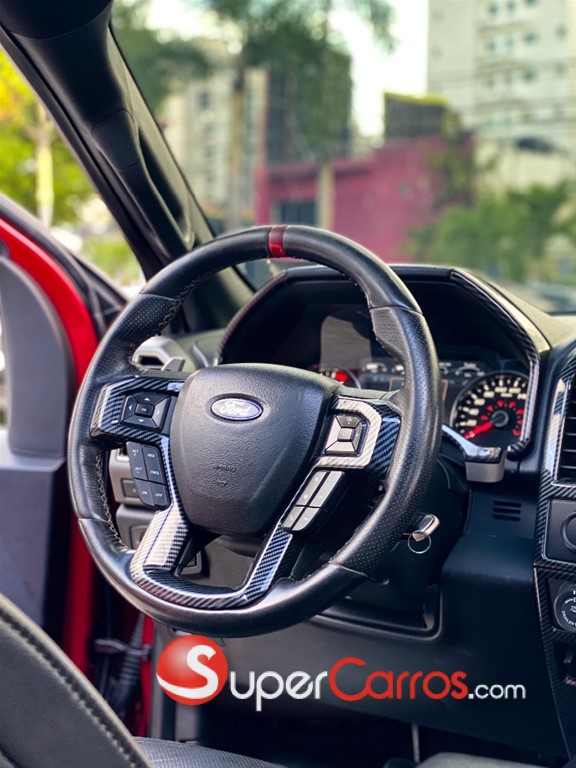 2020 Ford F 150 Raptor — foto 6 / 12