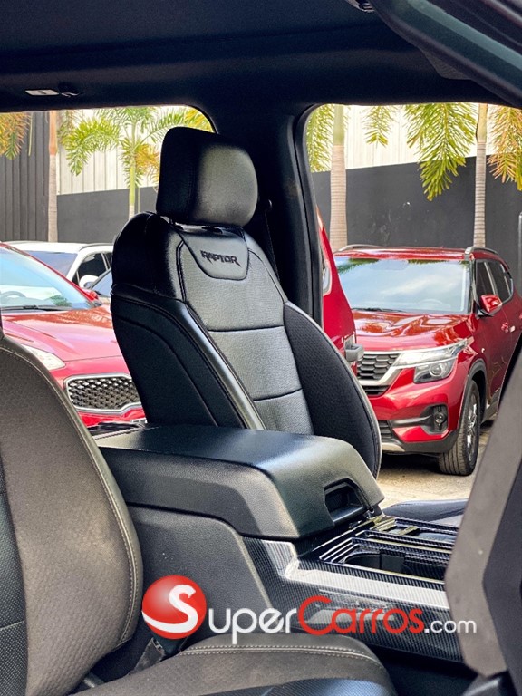 2020 Ford F 150 Raptor — foto 8 / 12