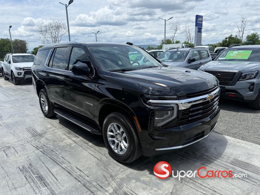 2025 Chevrolet Tahoe LS — foto 2 / 9