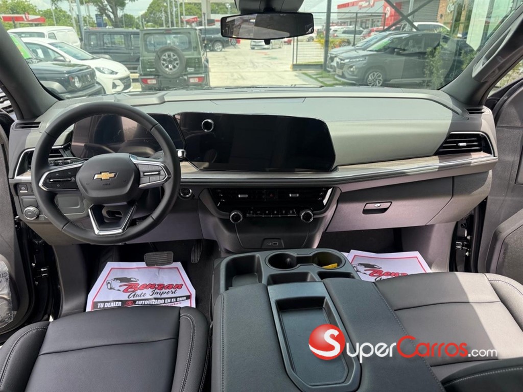 2025 Chevrolet Tahoe LS — foto 5 / 9