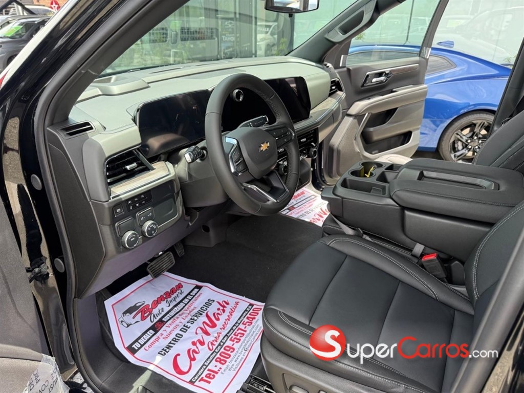 2025 Chevrolet Tahoe LS — foto 7 / 9