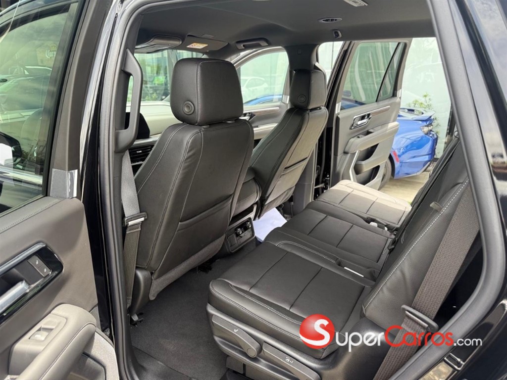 2025 Chevrolet Tahoe LS — foto 9 / 9