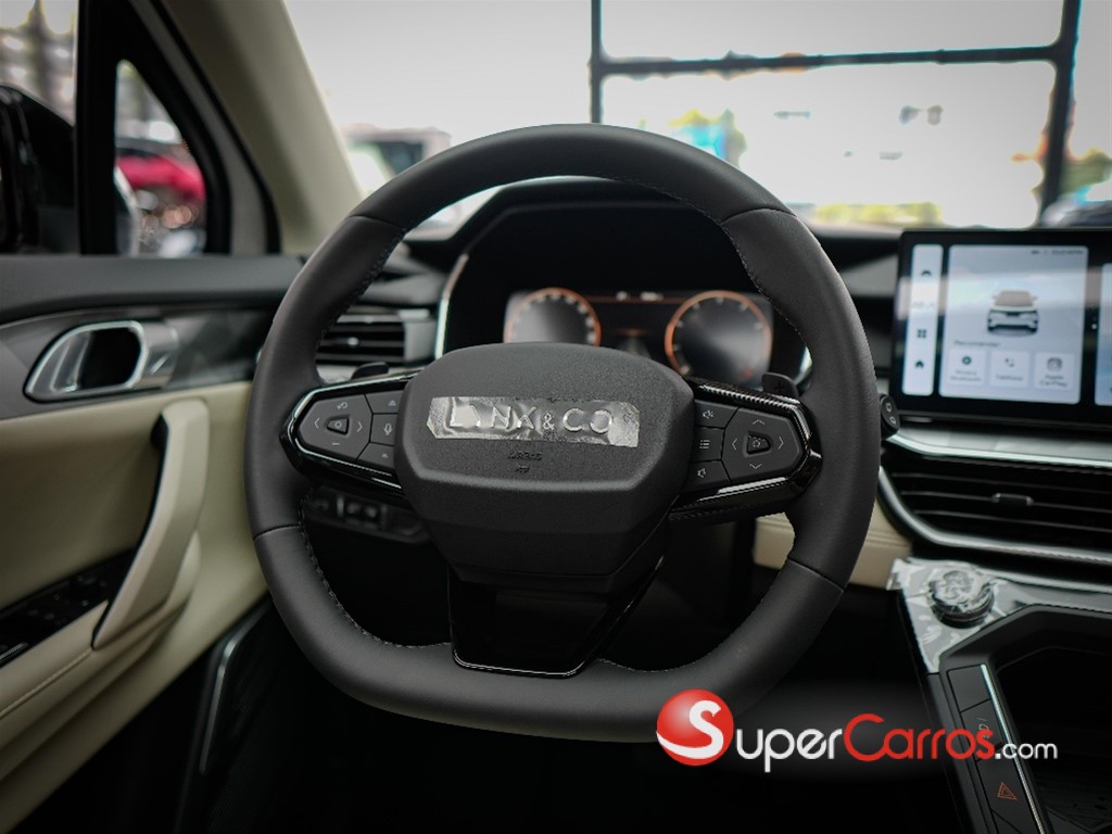2025 Lynk CO 06 Hyper Halo — foto 12 / 12