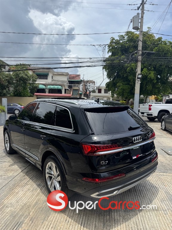 2020 Audi Q7 55 TFSI — foto 4 / 12