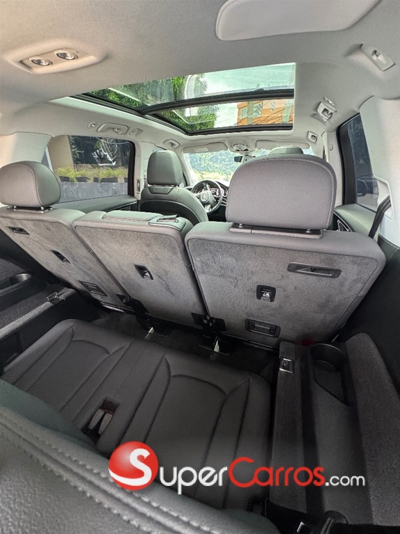 2020 Audi Q7 55 TFSI — foto 11 / 12