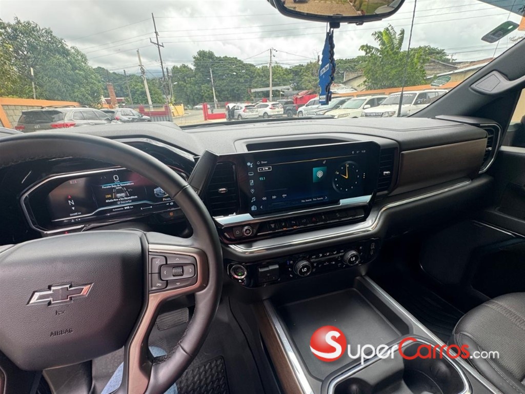 2024 Chevrolet Silverado 2500HD High Country — foto 8 / 12