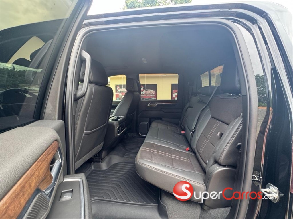 2024 Chevrolet Silverado 2500HD High Country — foto 10 / 12