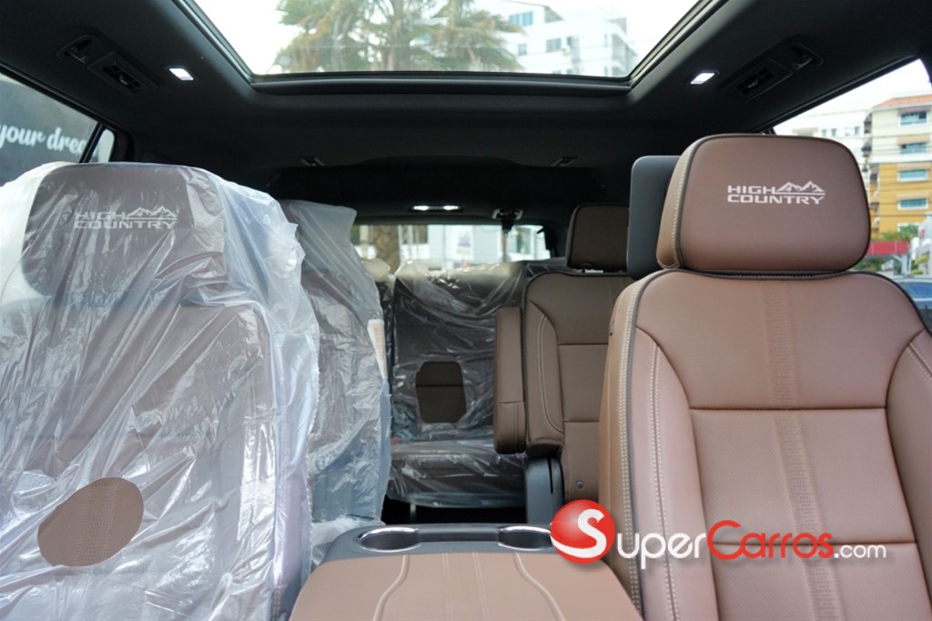 2025 Chevrolet Tahoe Highcountry — foto 9 / 12
