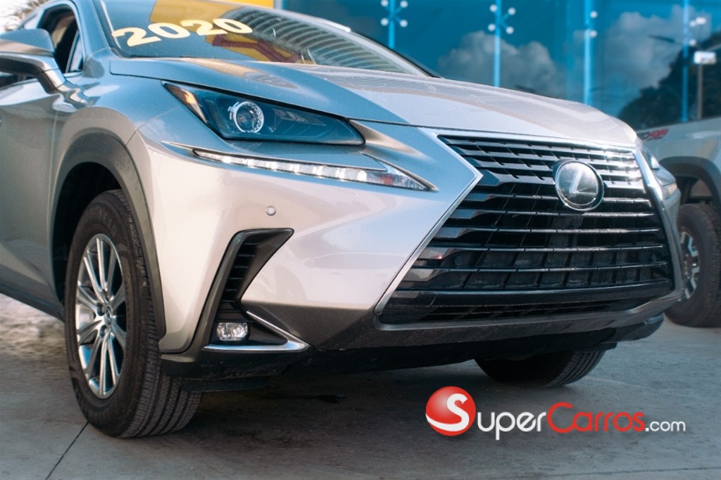 2020 Lexus NX 300 — foto 11 / 12