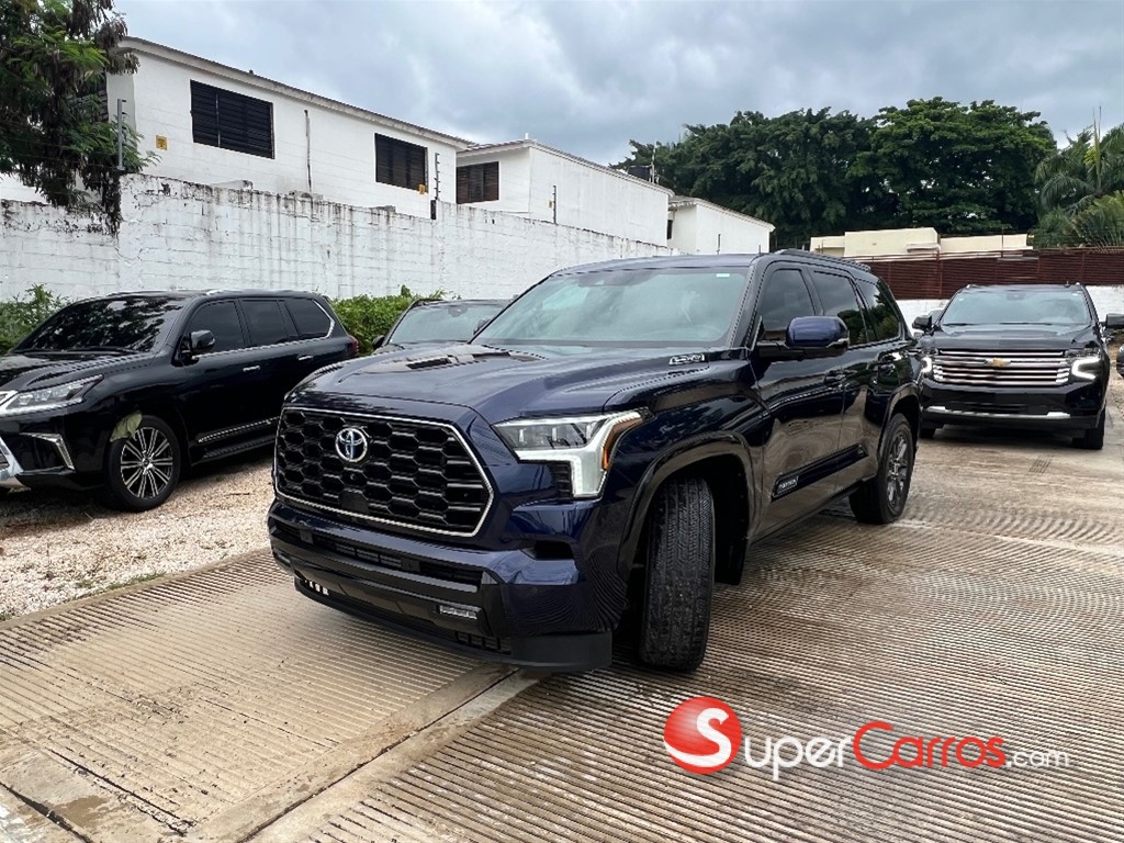 2023 Toyota Sequoia — foto 3 / 12