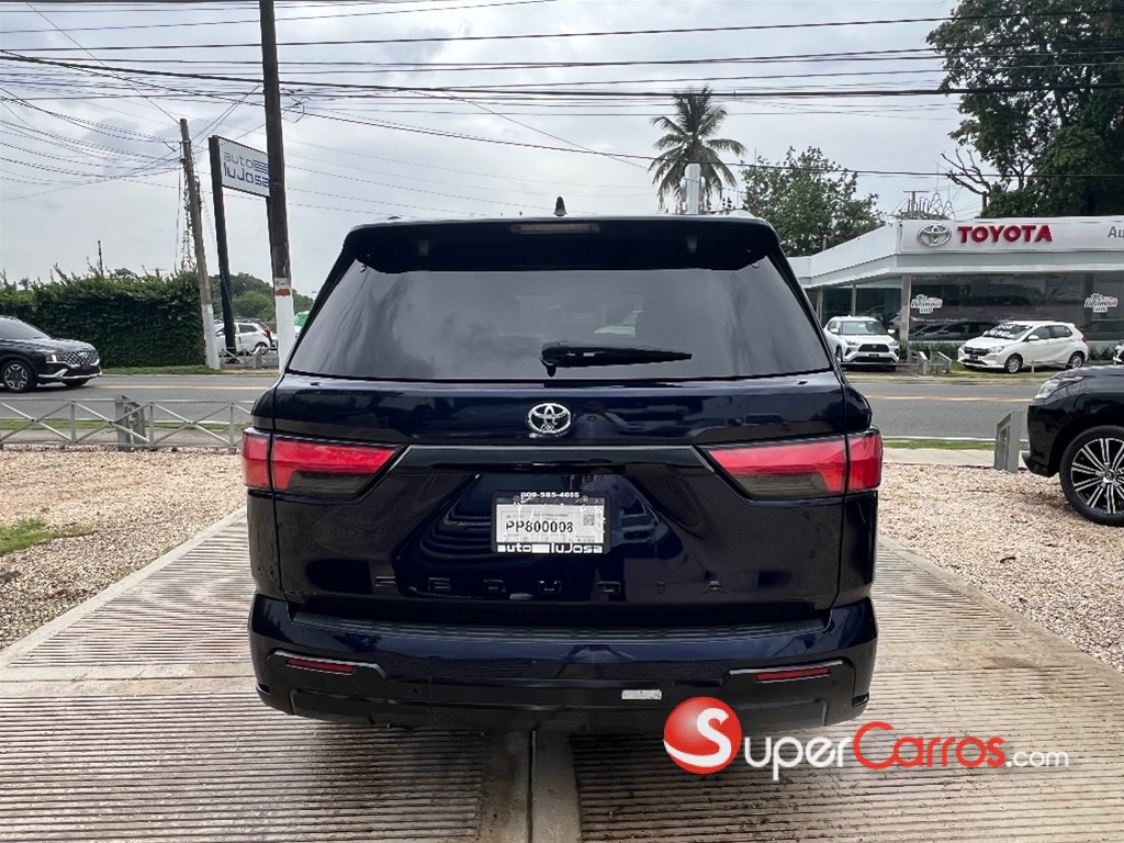 2023 Toyota Sequoia — foto 5 / 12