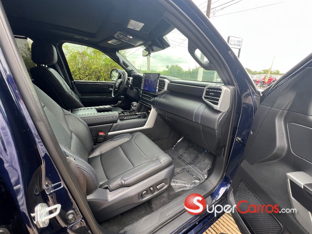 2023 Toyota Sequoia — foto 7 / 12