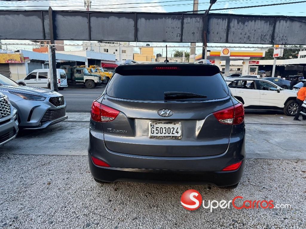 2015 Hyundai Tucson SE — foto 7 / 12