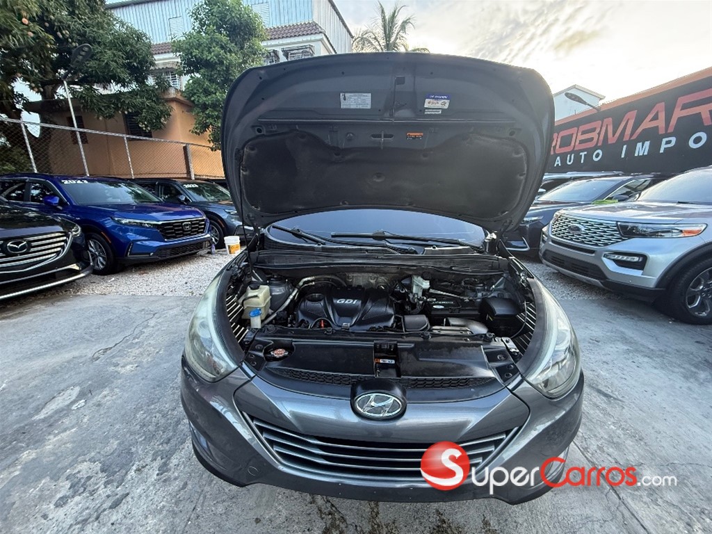 2015 Hyundai Tucson SE — foto 9 / 12