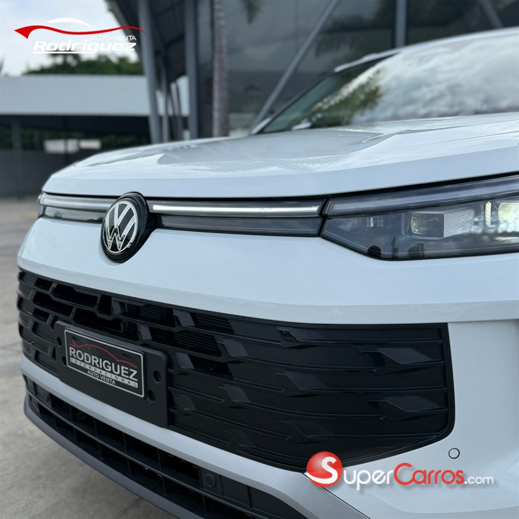 2025 Volkswagen Tiguan — foto 2 / 9