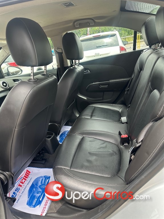 2019 Chevrolet Sonic Premier — foto 5 / 8