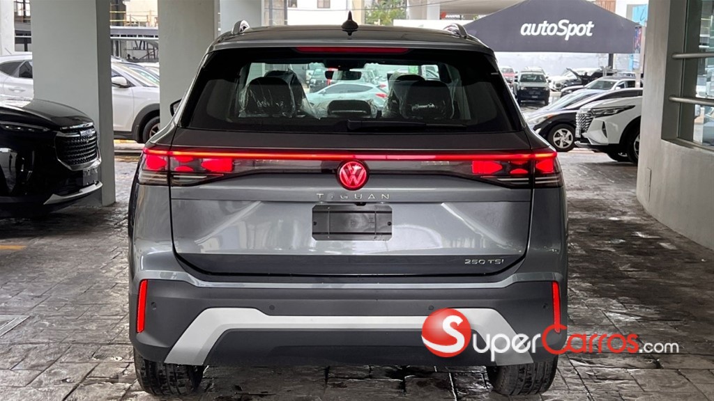2026 Volkswagen Tiguan — foto 3 / 12