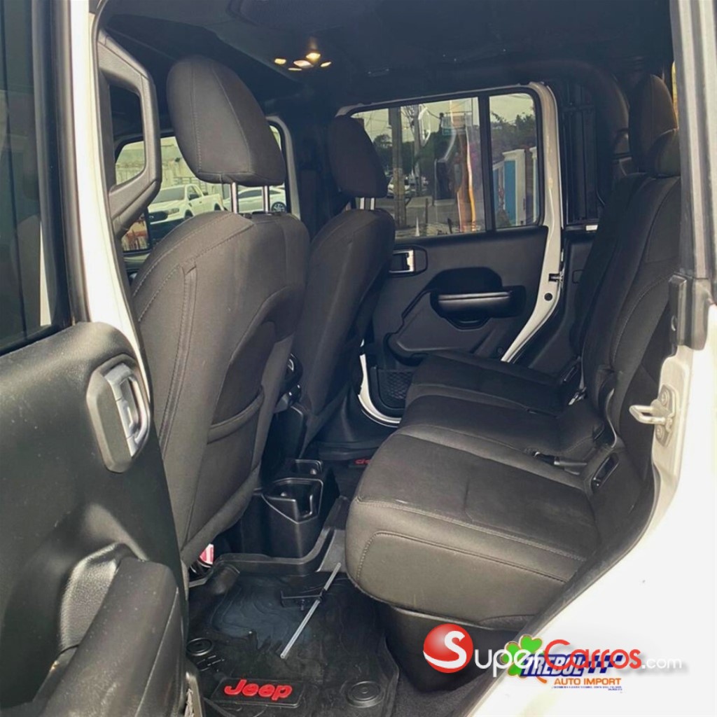 2020 Jeep Gladiator Sport — foto 5 / 7