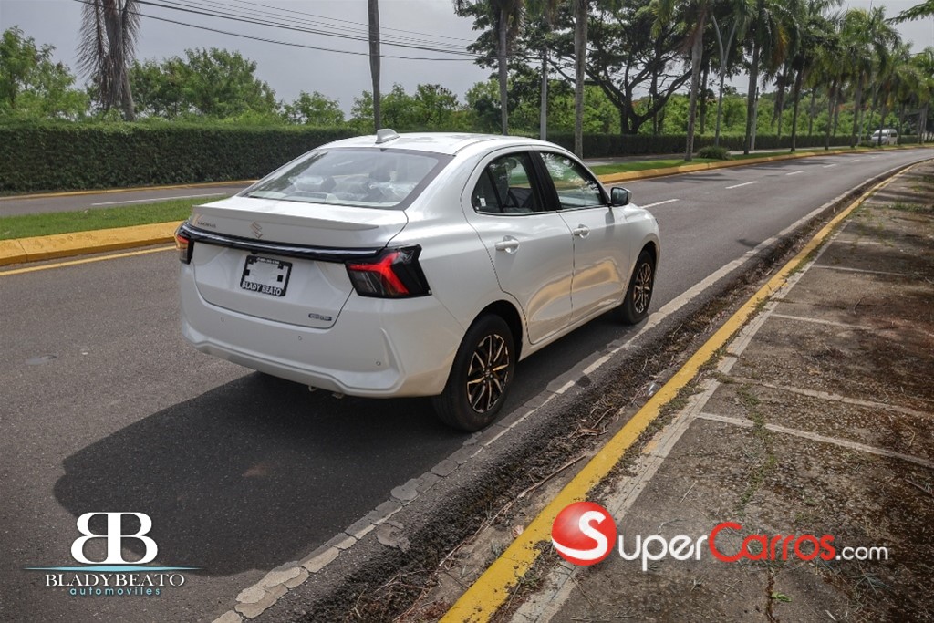 2026 Suzuki Dzire GLX — foto 2 / 11