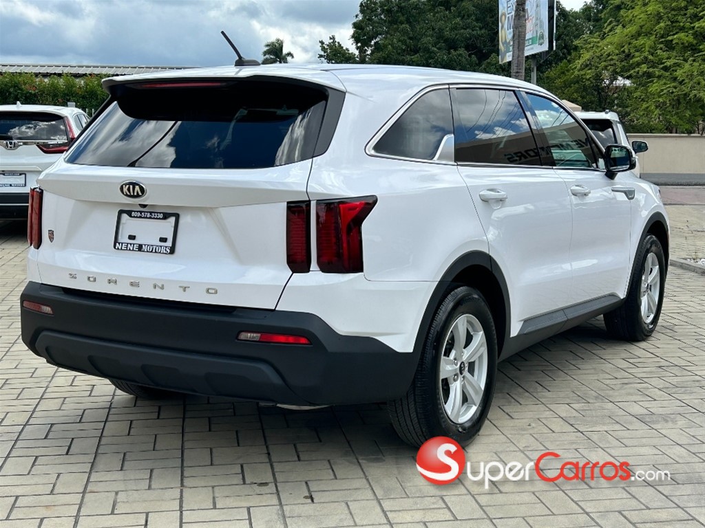 2021 Kia Sorento LX — foto 3 / 12