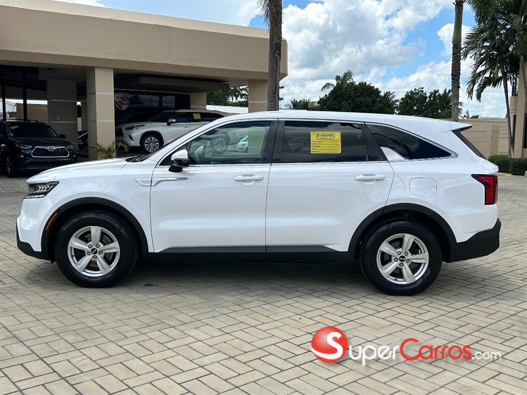2021 Kia Sorento LX — foto 10 / 12