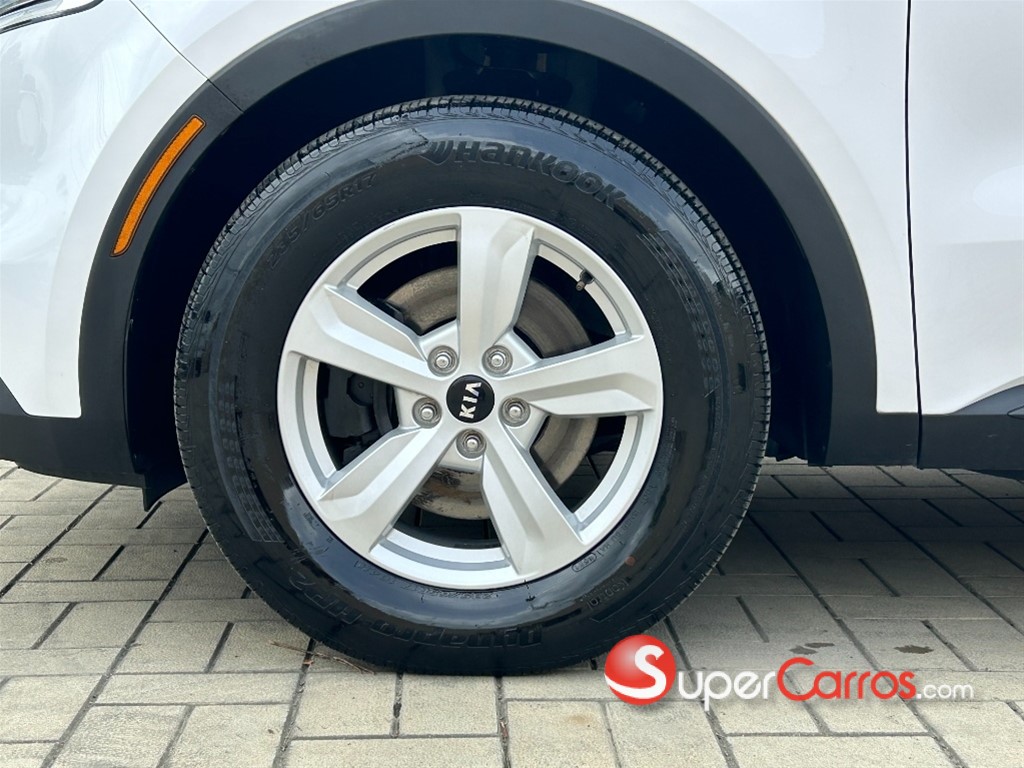 2021 Kia Sorento LX — foto 11 / 12