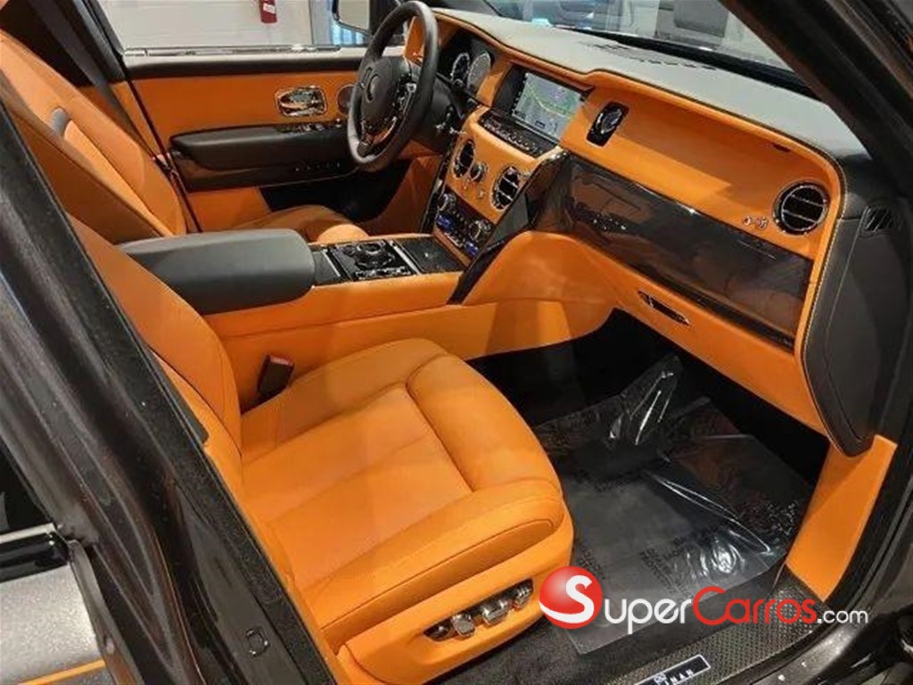 2023 Rolls Royce Cullinan — foto 3 / 8