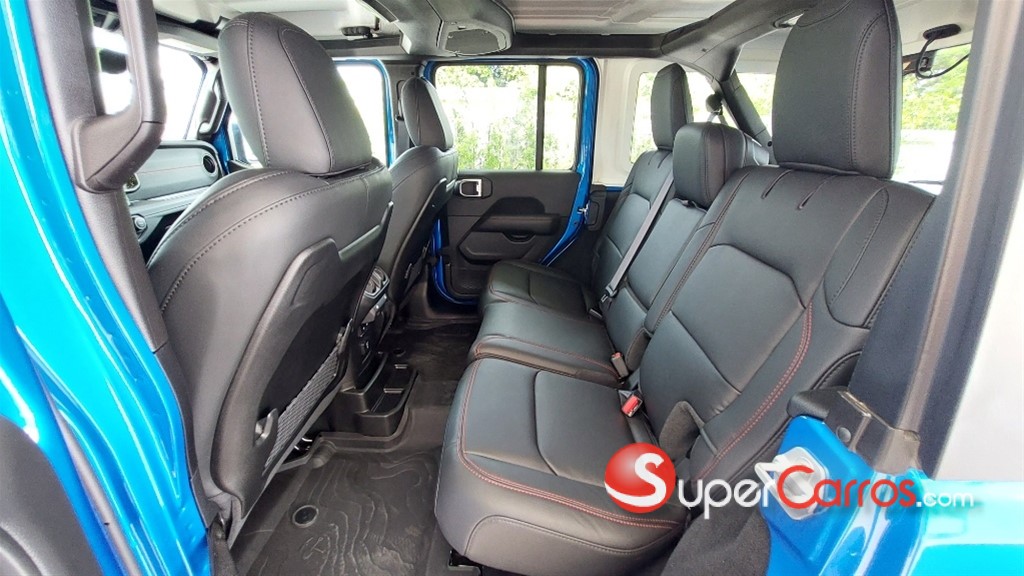 2025 Jeep Wrangler Rubicon — foto 8 / 12
