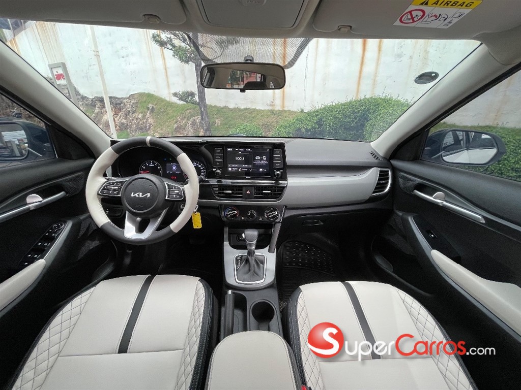2022 Kia Seltos LX — foto 8 / 12