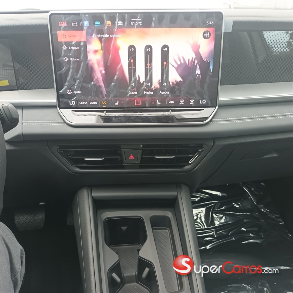 2026 Volkswagen Tiguan 250TSI — foto 8 / 9