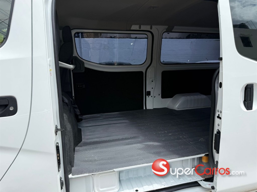 2021 Nissan NV 350 — foto 4 / 8