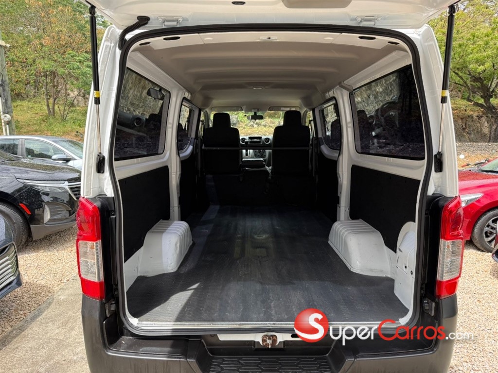 2021 Nissan NV 350 — foto 7 / 8