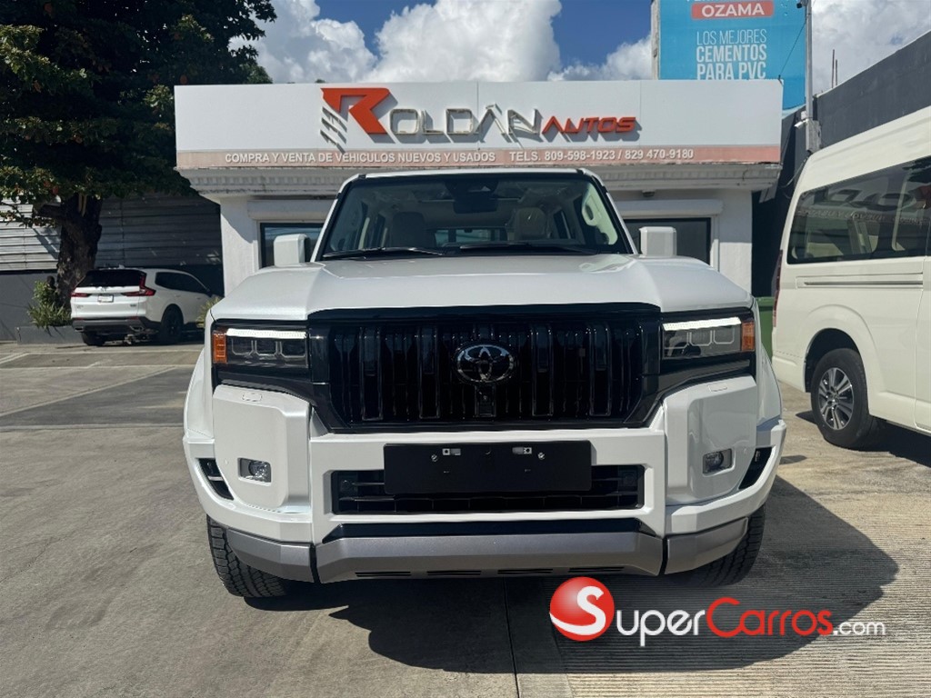 2027 Toyota Land Cruiser Prado Luxury 01 — foto 2 / 11