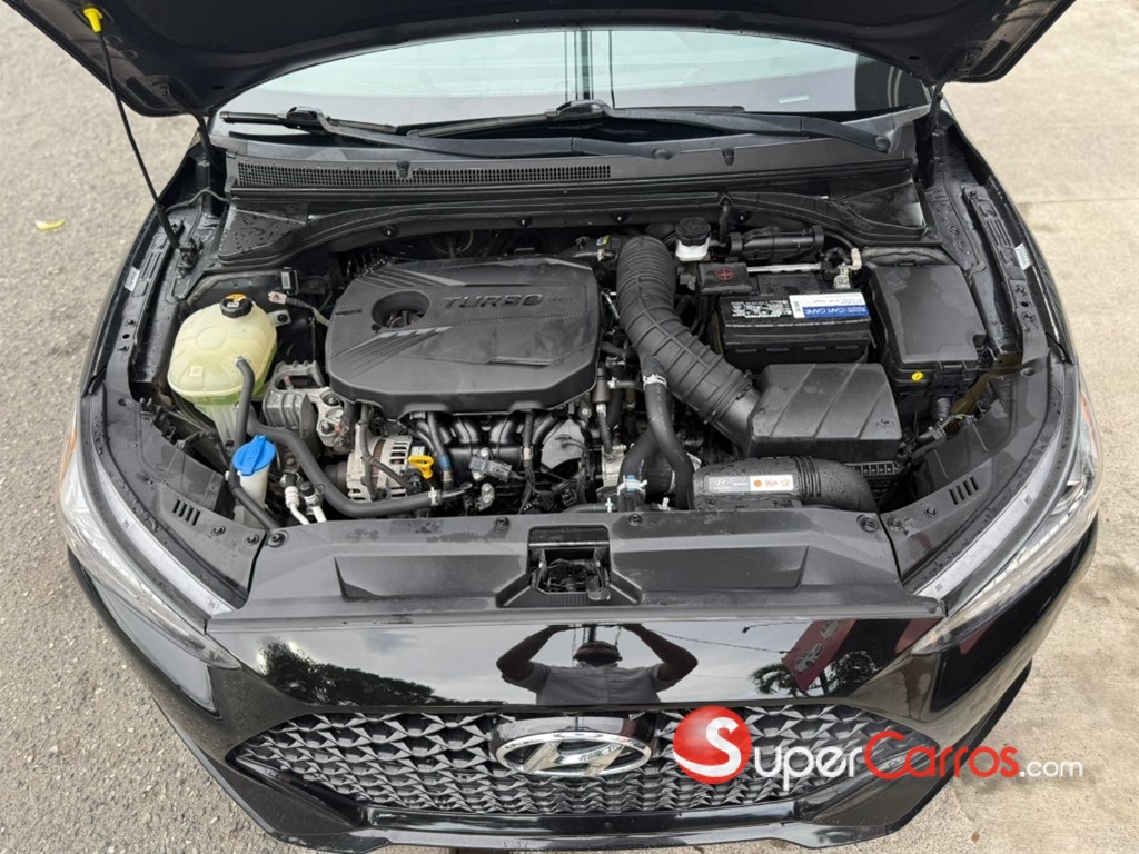 2020 Hyundai Veloster Turbo — foto 9 / 10