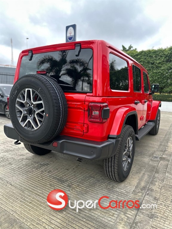 2025 Jeep Wrangler Unlimited Sahara — foto 3 / 7