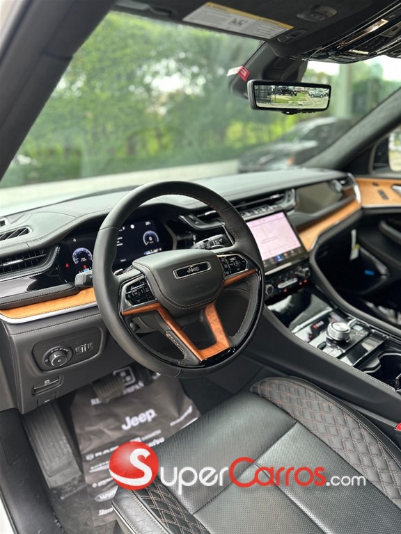 2024 Jeep Grand Cherokee Summit Reserve — foto 5 / 12