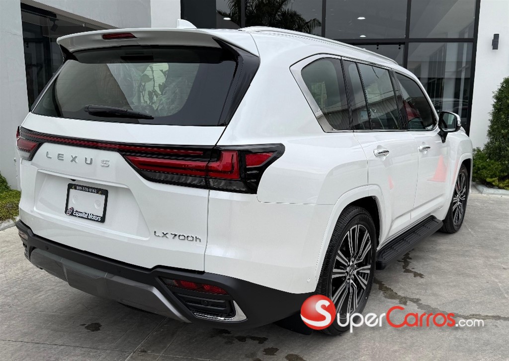 2026 Lexus LX 700 H Urban — foto 2 / 11