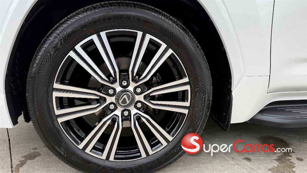 2026 Lexus LX 700 H Urban — foto 4 / 11