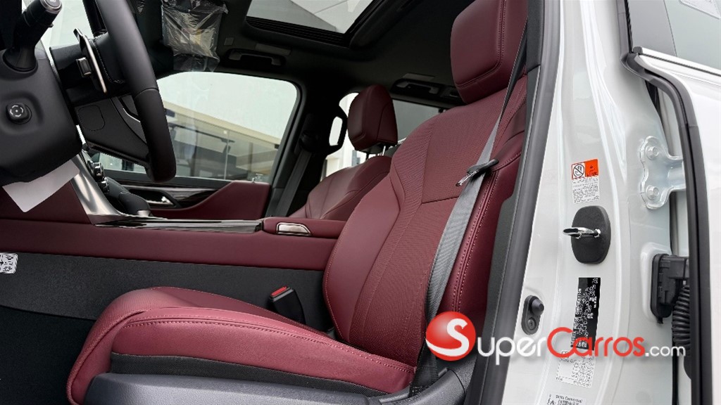 2026 Lexus LX 700 H Urban — foto 5 / 11