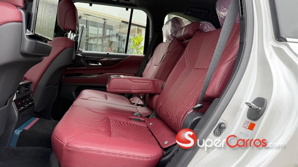 2026 Lexus LX 700 H Urban — foto 6 / 11