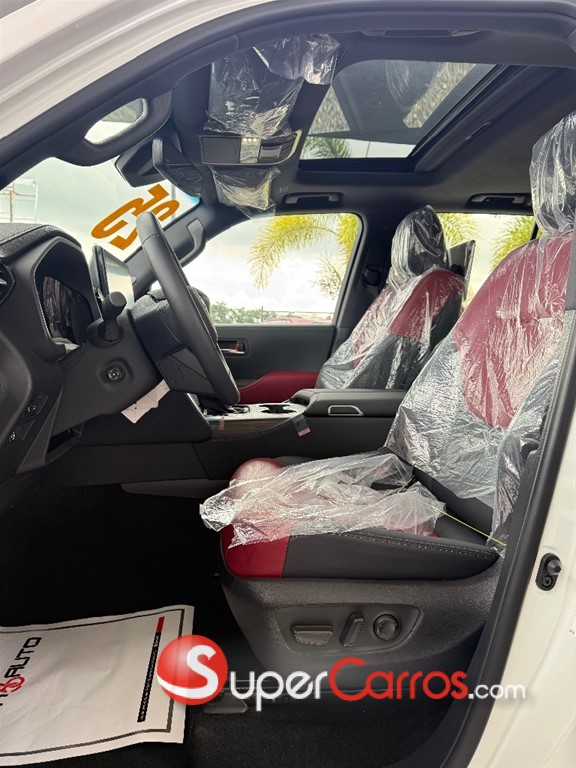 2026 Toyota Land Cruiser VXR — foto 6 / 8
