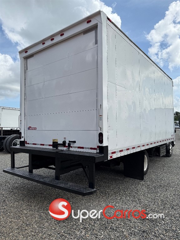 2018 Isuzu Camion — foto 7 / 7
