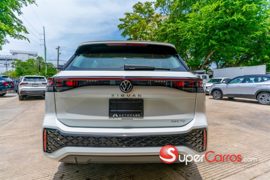 2025 Volkswagen Tiguan R Design — foto 4 / 9