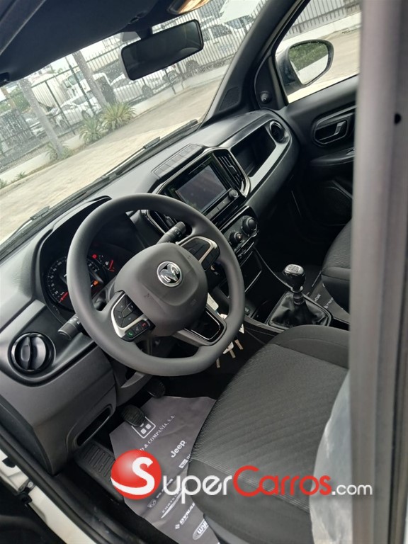 2026 Ram 700 SLT — foto 4 / 7