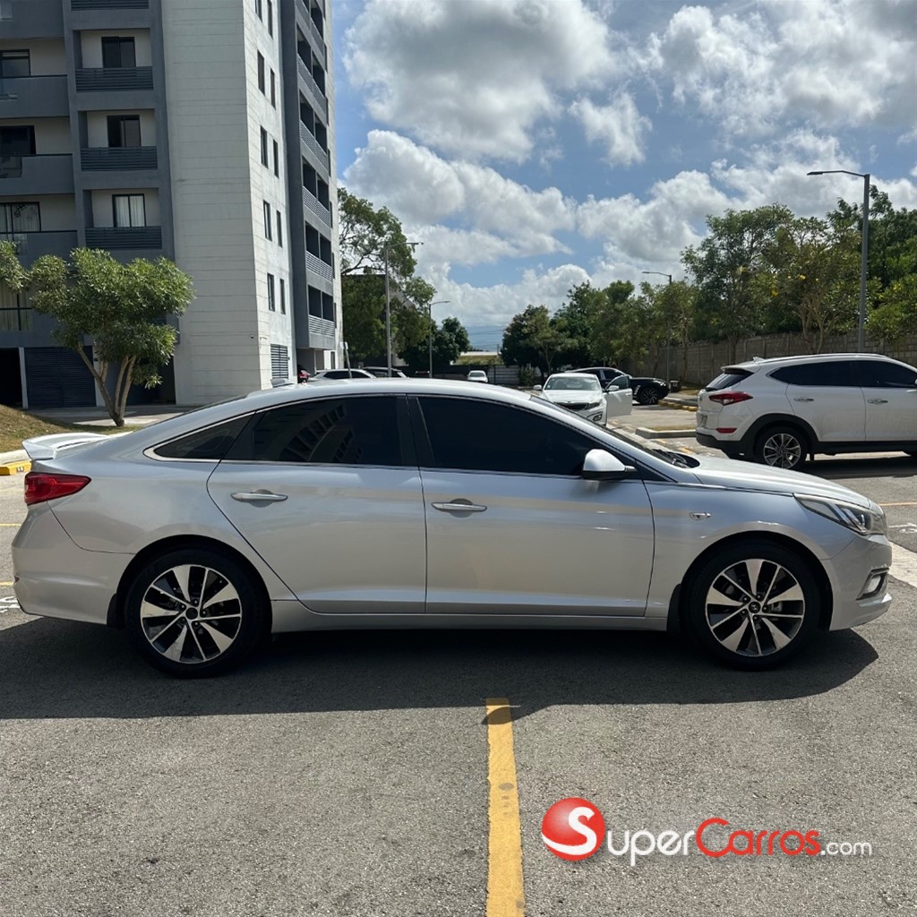 2015 Hyundai Sonata LF — foto 8 / 10