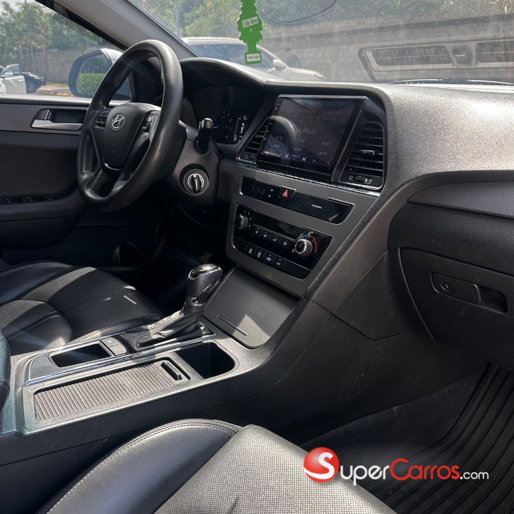 2015 Hyundai Sonata LF — foto 9 / 10