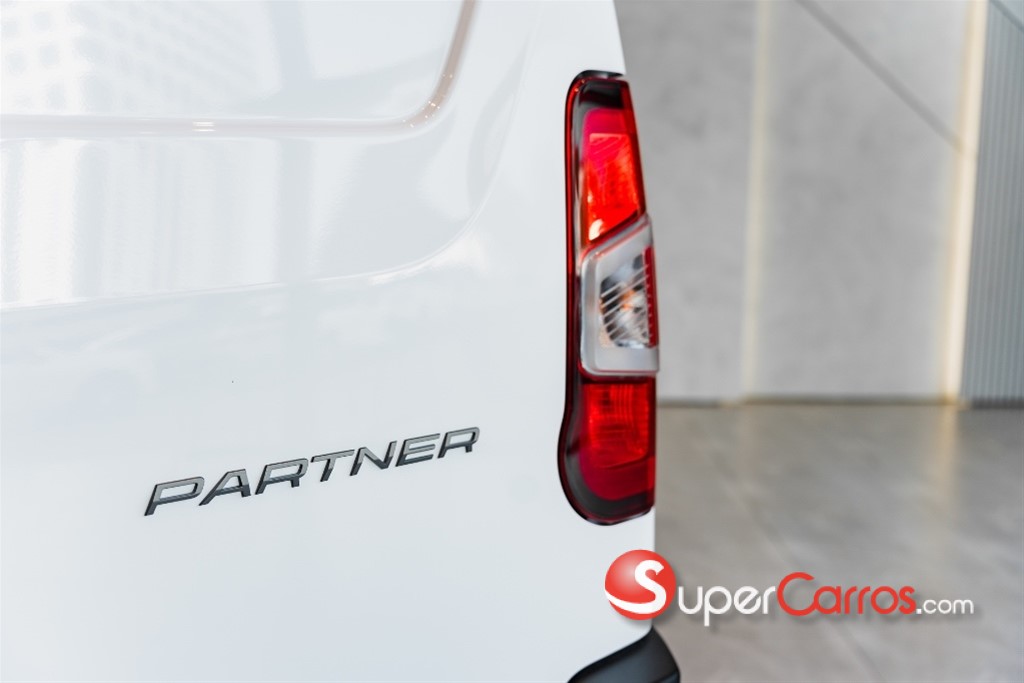 2025 Peugeot Partner — foto 8 / 11