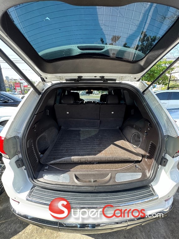 2018 Jeep Grand Cherokee SUMMIT — foto 11 / 12