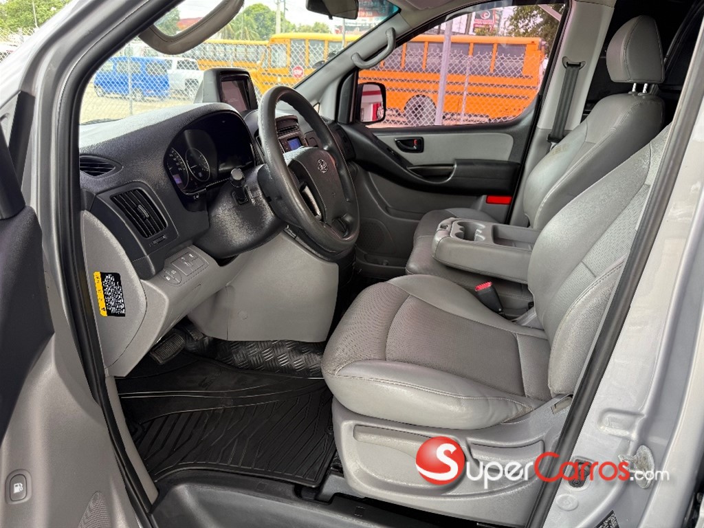 2018 Hyundai Grand Starex — foto 7 / 9