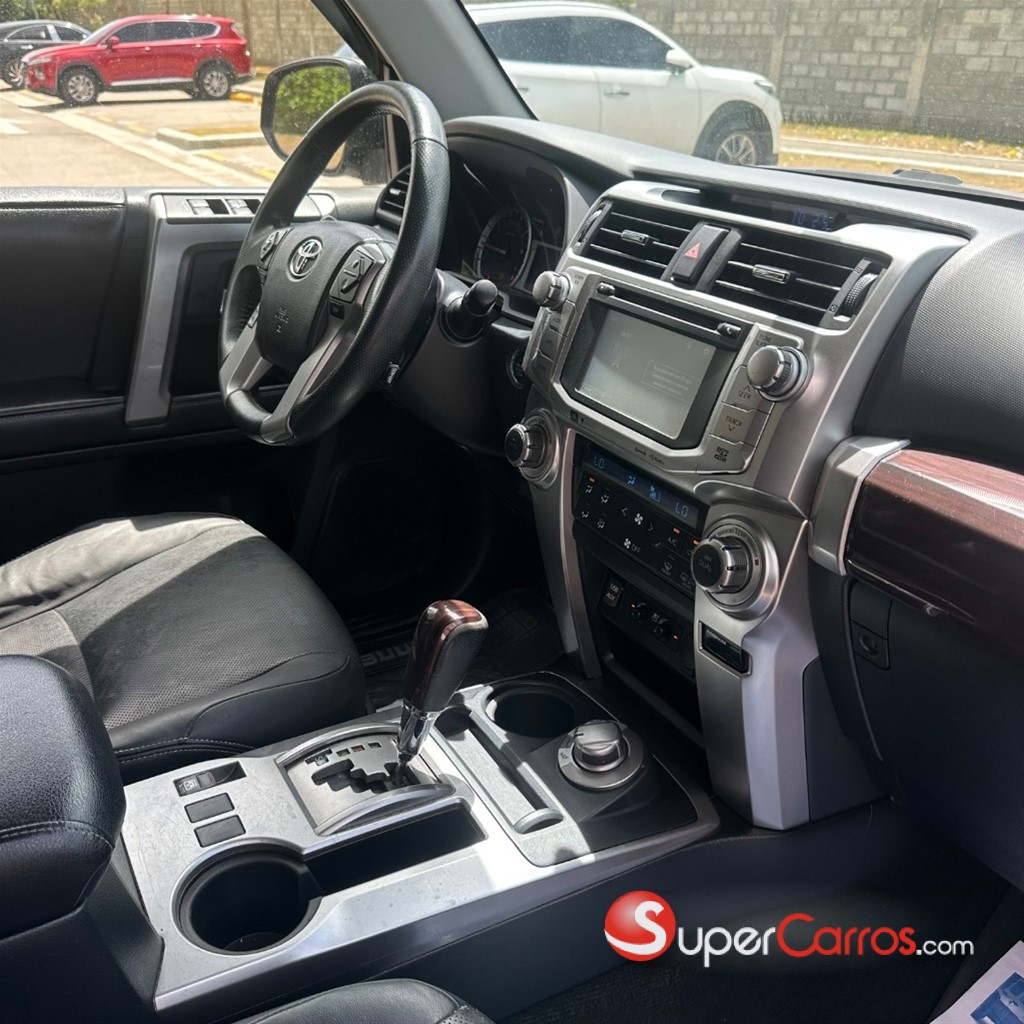 2017 Toyota 4 Runner — foto 4 / 9